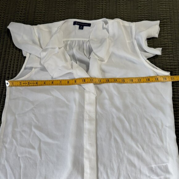Brooks Brothers White Flutter Sleeve Hidden Button Shell Top Size Medium - Picture 6 of 11